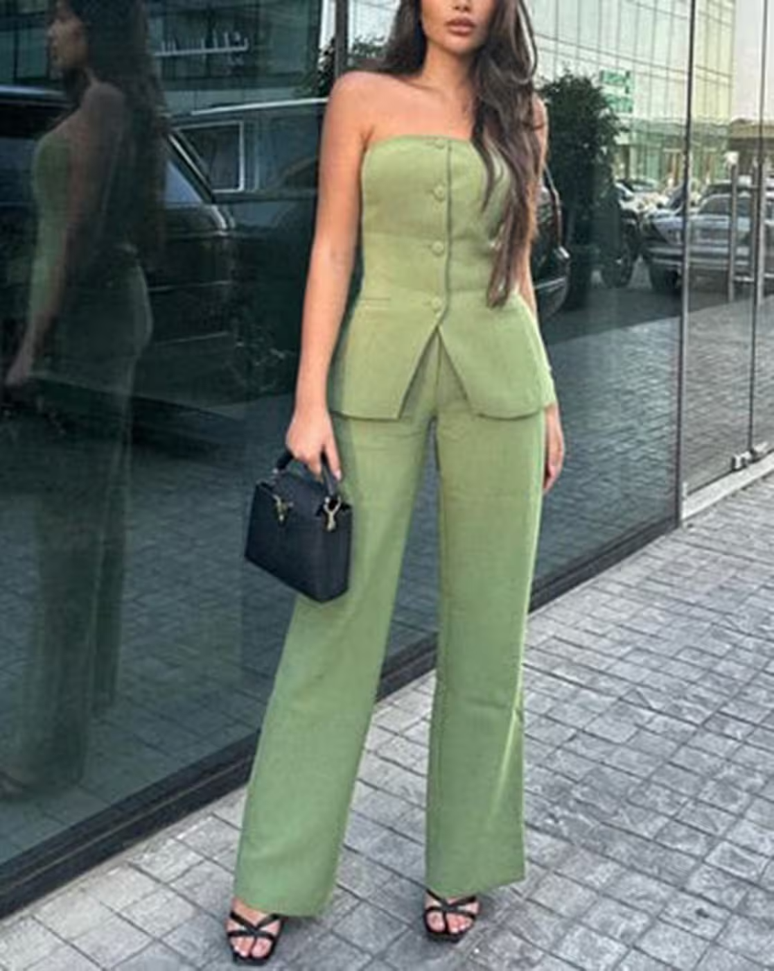 BRIA - Tweedelige set zonder mouwen met knopen