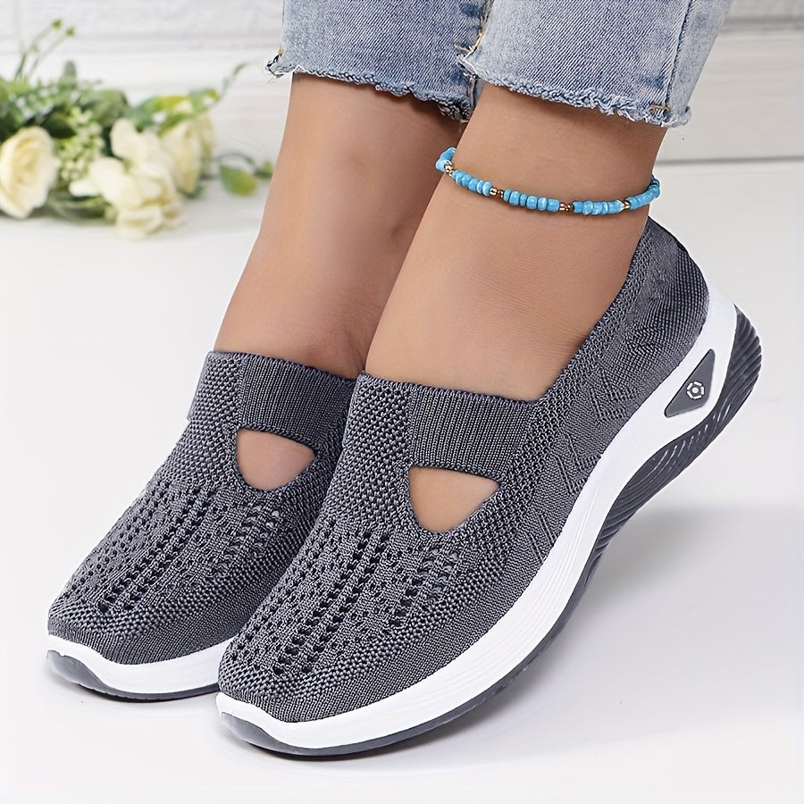 Comfortabele instap-On-sneaker met stevige pasvorm