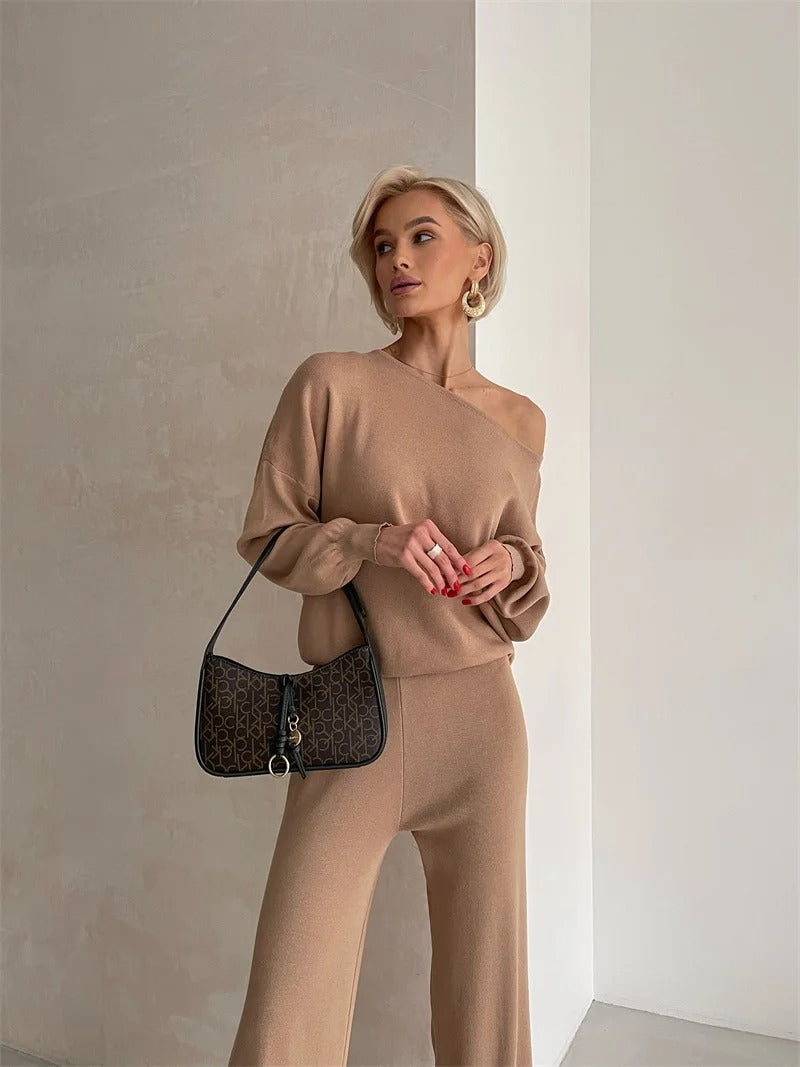Crisha - Elegant ensemble
