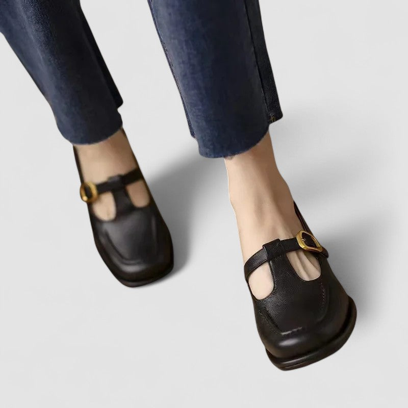 Kyrahnae | Mary Jane schoenen met orthopedisch T-bandje