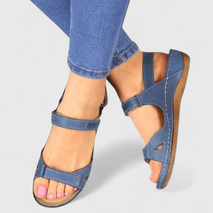 Avrie - Comfortabele platte sandalen
